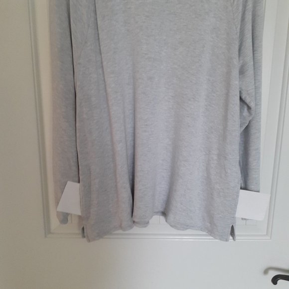 Chico's CoziSoft Button-Mock Tunic Gray Size 3/Size XL/Size 16 - Picture 5 of 10